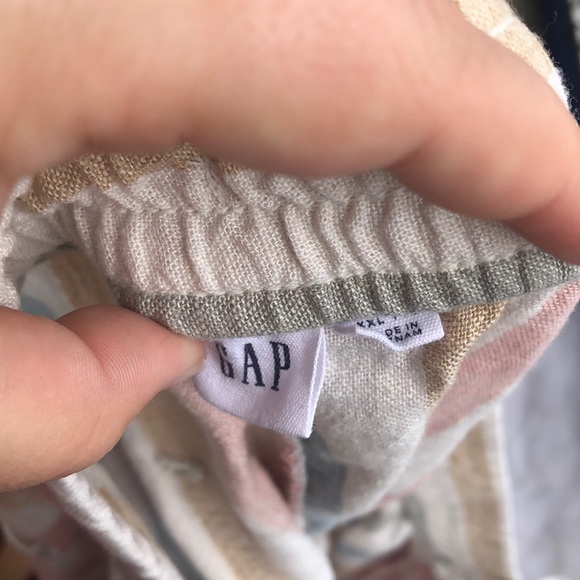 GAP Elastic Waist Striped Rainbow Shorts - Picture 6 of 6